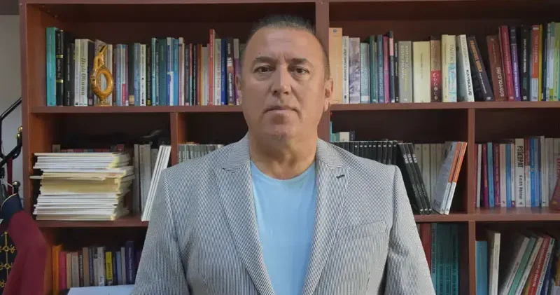 Prof. Dr. Dilci: Dijital mecralar manipülasyonla insan davranışlarını etkiliyor