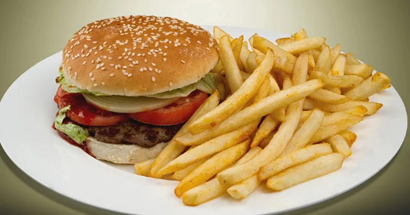 Ayrımcılık yapan hamburger zincirine ceza