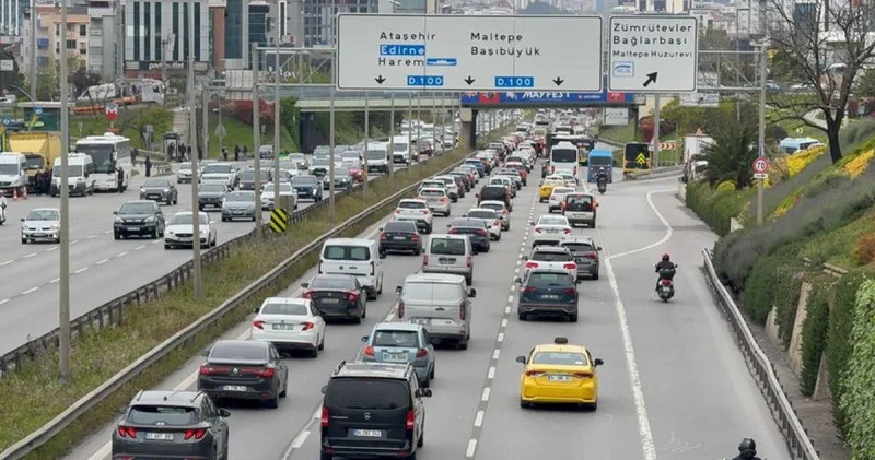 İstanbul da trafik yoğunluğu yüzde 80 e çıktı