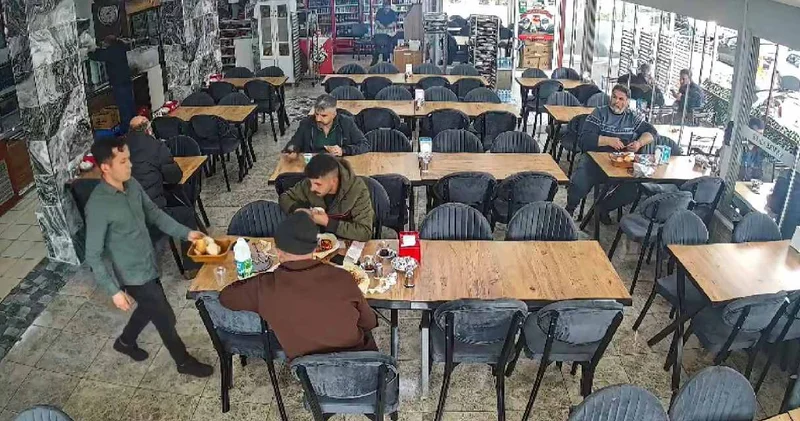 Yediler içtiler! Hesabı ödemeden kaçtılar