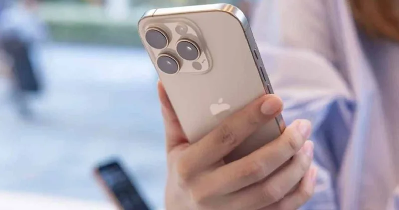 iPhone fiyatlarına zam geldi! İşte yeni fiyat listesi