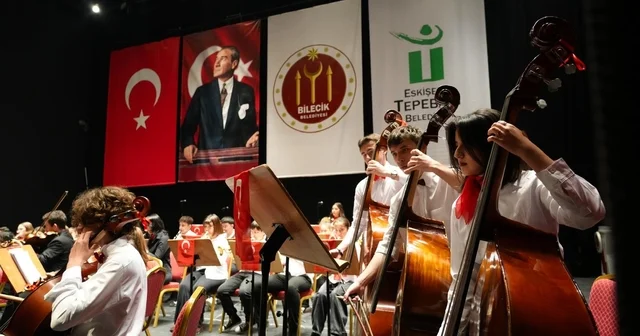 Çocuk Senfoni Orkestrası nın konseri ayakta alkışlandı Bilecik Haberleri