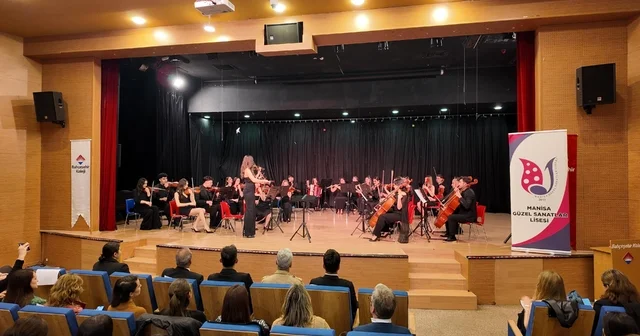 Geçmiş ve gelecek aynı sahnede buluştu Manisa Haberleri
