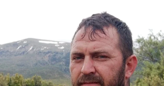 Isparta da tartıştığı arkadaşı tarafından bıçaklanarak öldürüldü Jandarmaya teslim olan şüpheli gözaltına alındı Isparta Haberleri