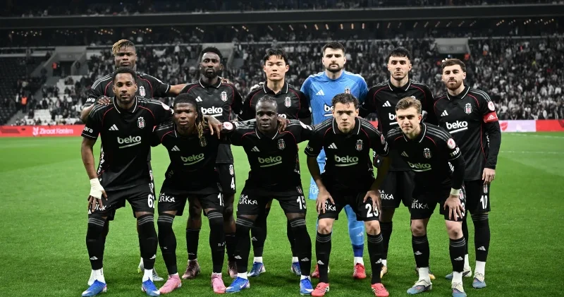 Beşiktaş kupadan elendi: Yıldız isim gözyaşlarını tutamadı Futbol Haberleri