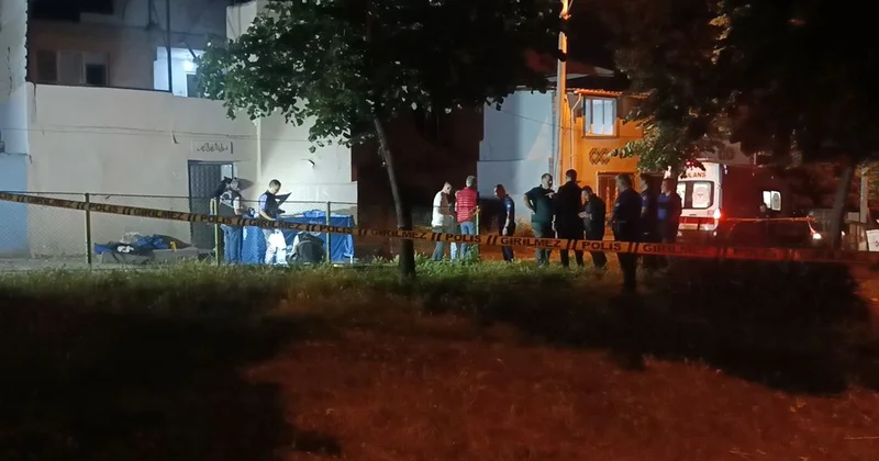 Evlerine gelen kişiyle tartışan karı koca, başlarından vurularak öldürüldü