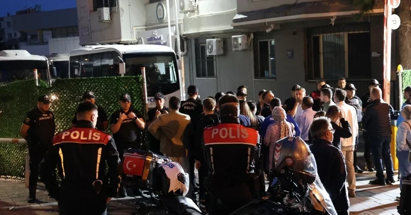 İzmir de Buca Belediyesi ne yönelik ‘yolsuzluk’ operasyonunda şüpheliler adliyede