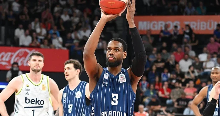 Anadolu Efes kazandı, seri 4. maça taşındı!