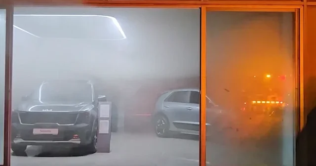 Balıkesir de oto serviste çıkan yangın korkuttu VİDEO İZLE