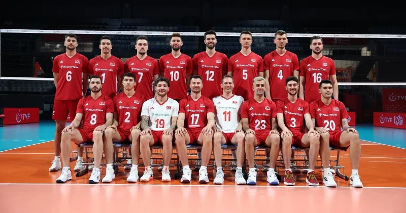 Milli Erkek Voleybol Takımı VNL ilk hafta müsabakaları için Kanada ya gitti Voleybol Haberleri