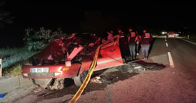 Patates yüklü TIR a arkadan çarpan otomobilin sürücüsü öldü Nevşehir Haberleri