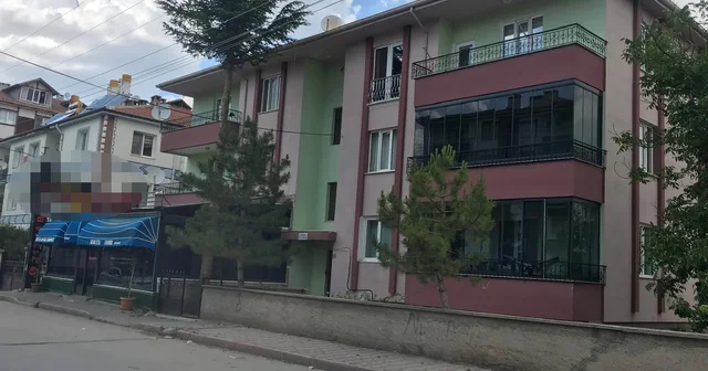 Komşusu kadını bıçaklayarak öldürdü, suç aletiyle yakalandı Konya Haberleri
