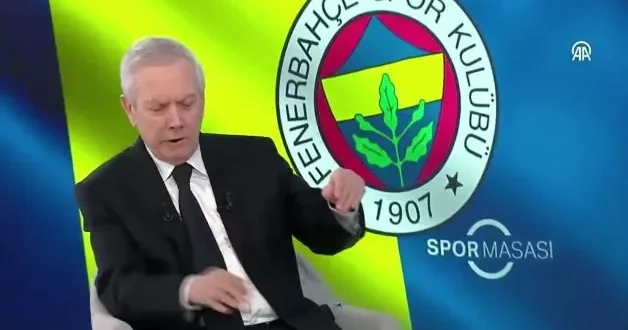 Canlı yayında sinek sürprizi: Aziz Yıldırım ın esprisi gündem oldu