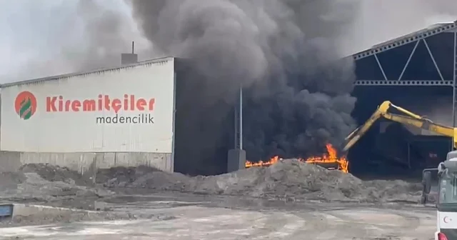 Edirne de eylemin sürdüğü maden tesisinde yangın çıktı Edirne Haberleri