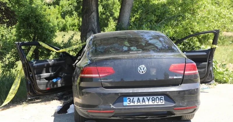 Yürek yakan kaza: Anne ve baba öldü, 3 ü çocuk 4 kişi yaralandı!