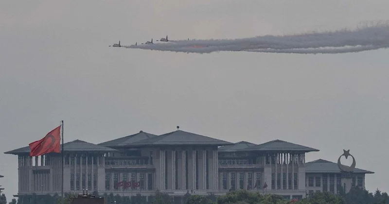Türk Yıldızları ndan Prova Uçuşu