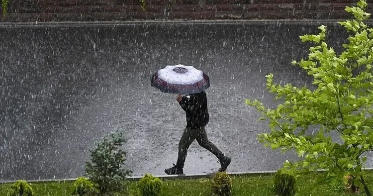 İstanbul için yeni yağış uyarısı: Perşembe ve cuma günlerine dikkat