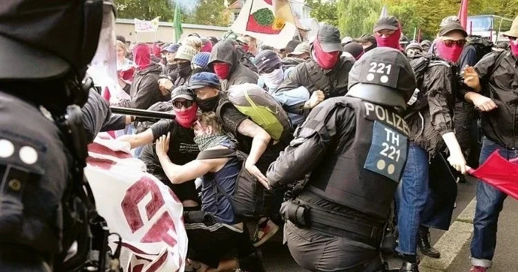 AfD’nin kurultay tarihi Almanya’yı karıştırdı