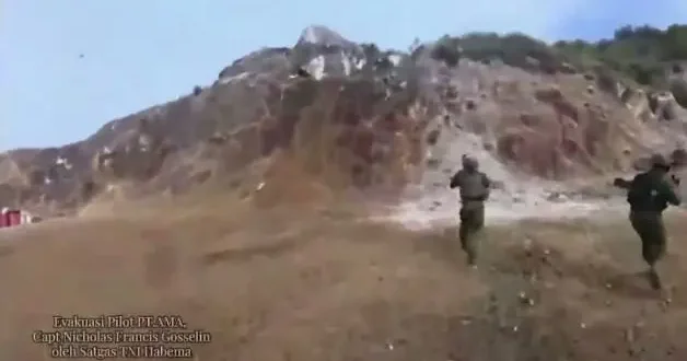 Endonezya ordusu, ölen Amerikalı pilotun cesedi için operasyon düzenledi