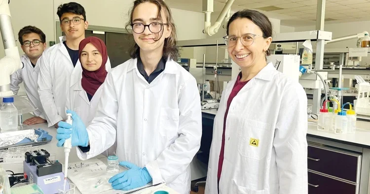 Üstün yetenekli araştırma elçileri
