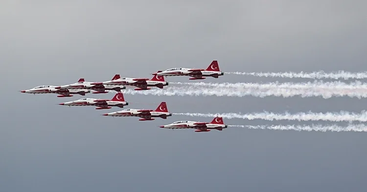 Ankara da NATO Zirvesi hareketliliği! Güvenlik önlemleri artırıldı, Türk Yıldızları prova uçuşu yaptı