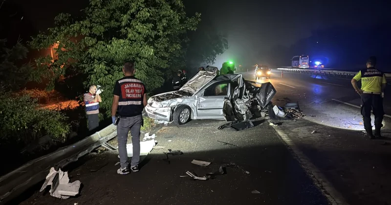 Tır arızalanan otomobile çarptı: 1 ölü