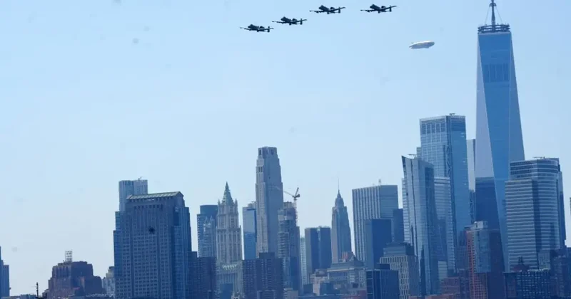 ABD nin bağımsızlığının 250. yılı New York ta hava ve deniz törenleriyle kutlandı