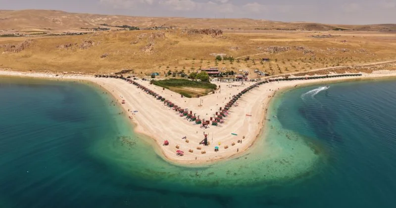 Türkiye nin Maldivler i: Çakıl Adası... Sodalı ve tuzlu suyu cilde iyi geliyor