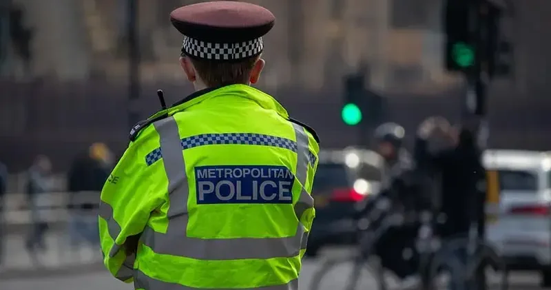 Londra da kesici aletle saldırı: 4 yaralı