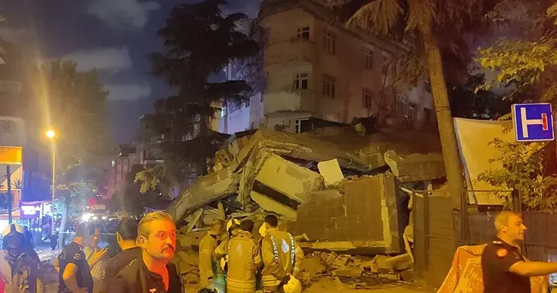 Bahçelievler’de tahliye edilen bina çöktü