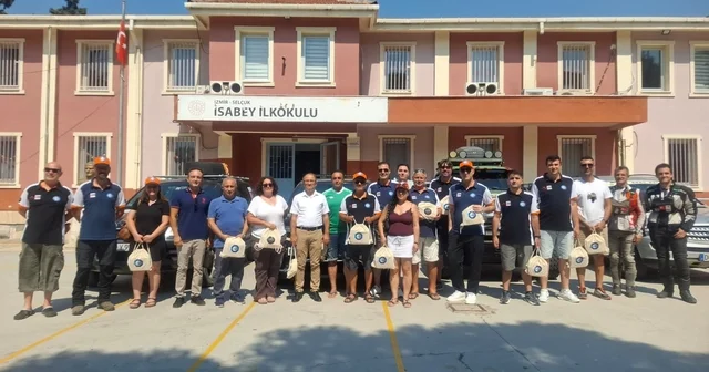 Anadolu Dostluk Rallisi ekibinden Selçuk a anlamlı ziyaret İzmir Haberleri Habertürk Yerel Haberler
