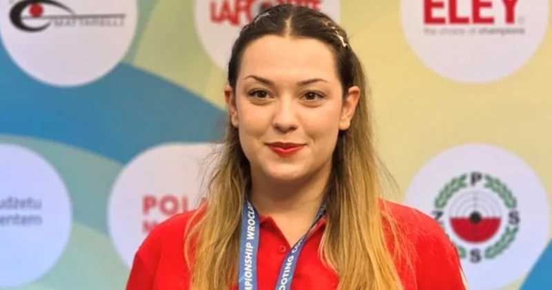 İlayda Nur Çürük ten altın madalya!