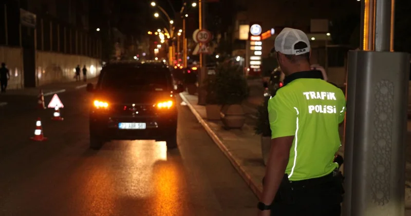 Son dakika haberleri: Çanakkale de huzur uygulaması: Gözaltındaki 83 şüpheliden 11 i tutuklandı