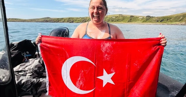 Türk ultramaraton yüzücüsü Melisa Uluarslan: Bir an önce karşıya geçip Türk bayrağını açıp hem milletimizi hem sevdiklerimi gururlandırmak istedim Çanakkale Haberleri Habertürk Yerel Haberler