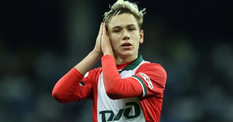 Rus futbol efsanesinden Batrakov a çağrı: Galatasaray a gitmeli