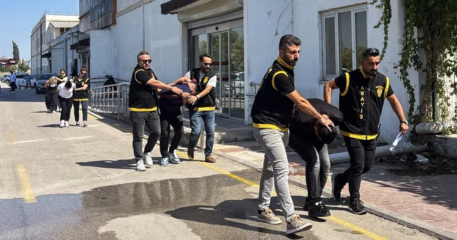Arsa anlaşmazlığı yaşadığı kişinin husumetlilerine konum gönderdi, saldırıda kendisi de yaralandı Adana Haberleri Habertürk Yerel Haberler