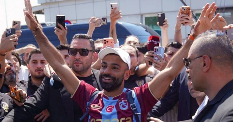 Havalimanı “Ya Allah Bismillah Muhammed Salah” sesleriyle inledi Son Haberler