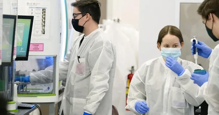Rusya da veba salgını korkusu: Ölümcül hastalık laboratuvardan kaçtı! 1 kişi hayatını kaybetti... 197 kişi karantinada