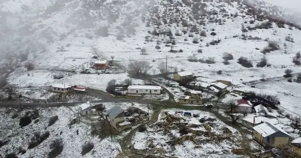 Erzincan haberleri Lapa lapa yağdı! Erzincan beyaza büründü 05 Ekim 2026