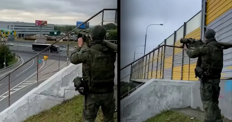 Film gibi sahneyi yayınladılar! Rus askeri Ukrayna İHA’sını omuzdan atılan füzeyle vurdu