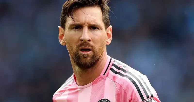 Bomba gibi iddia: Messi Galatasaray a imza atabilir