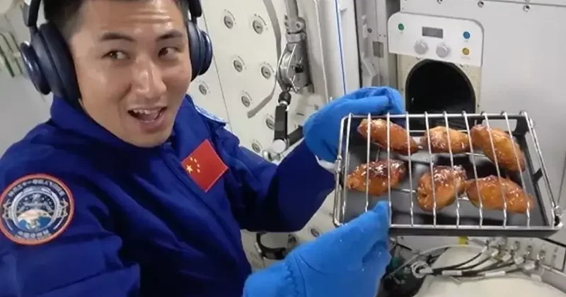 Uzayda ilk kez ızgara pişirdiler