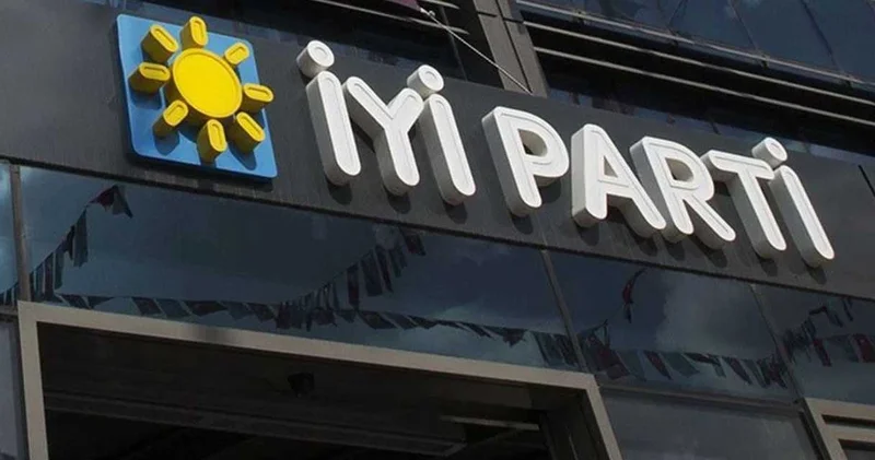 İYİ Parti den AKP ye QR kodlu yanıt!