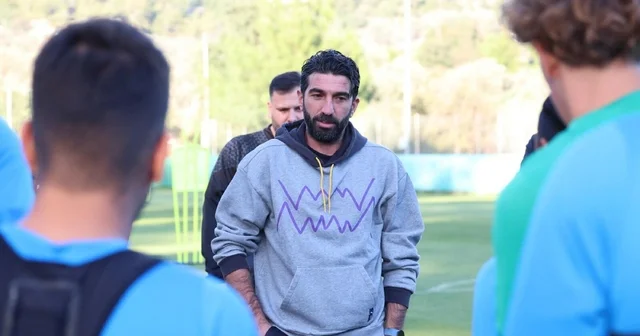 Bodrum FK Teknik Direktörü Burhan Eşer: Yeni bir serinin başlangıcı için kazanmak istiyoruz Muğla Haberleri