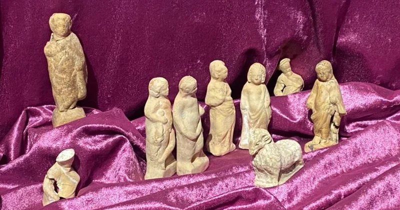 Myra Antik Kenti nde bulunan heykelcikler ilk kez tarih meraklılarıyla buluştu