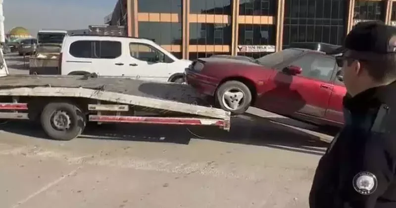 Ankara’da hurda araç temizliği; 13 araç trafikten men edildi