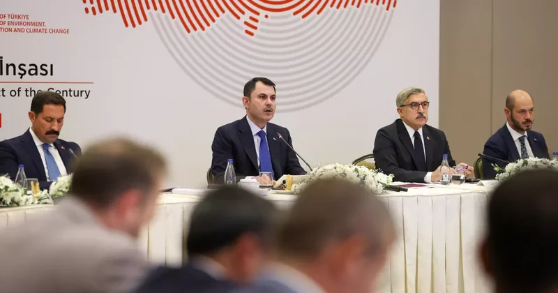 Dünyanın dört bir yanından gazeteciler deprem bölgesinde!