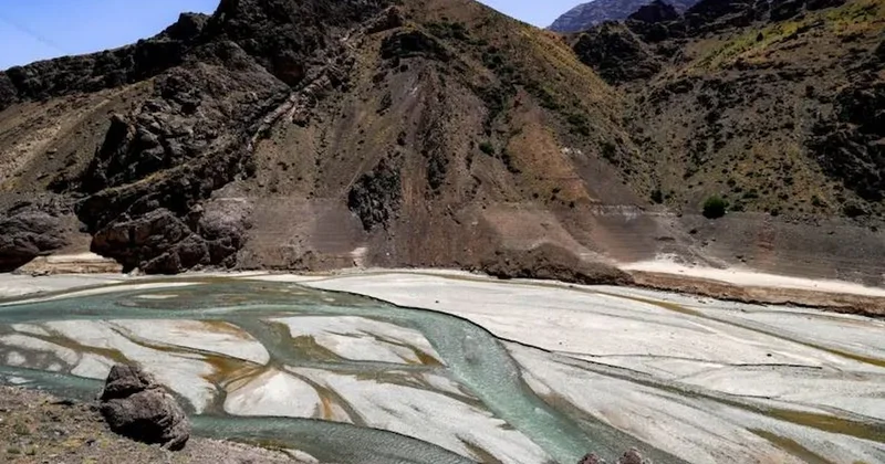 Sadece iki haftalık suları kaldı! Komşuda halk panik içinde Sözcü Gazetesi