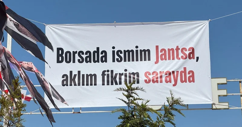 CHP nin Aydın mitingine hazırlık sürecinde Özlem Çerçioğlu na tepki pankartları asıldı: Borsada ismim Jantsa, aklım fikrim sarayda