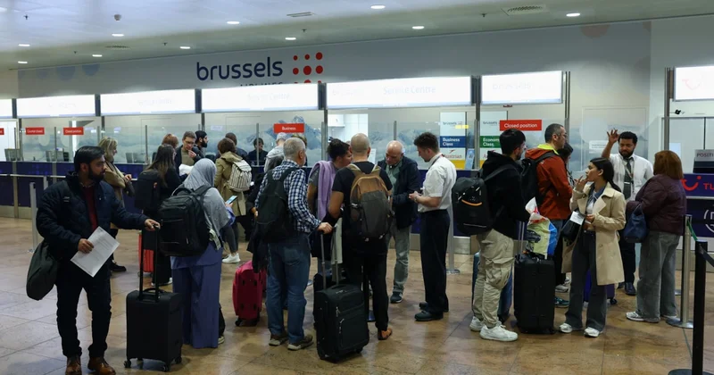 Kimliği belirsiz İHA hava limanını kapattırdı Sözcü Gazetesi